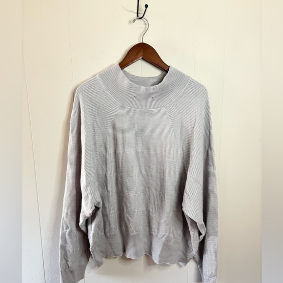 Varley grey white knit textured maceo 2.0 sweatshirt size L new - Picture 2 of 7